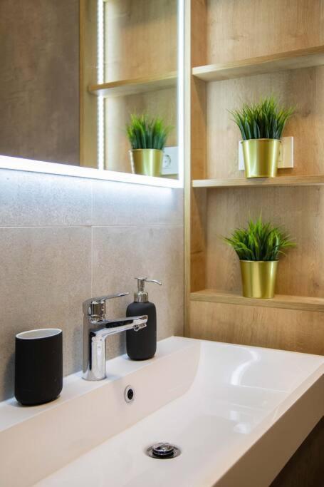 Apartament Flat4Us#Cozy#Freeparking#5People Zagrzeb Zewnętrze zdjęcie